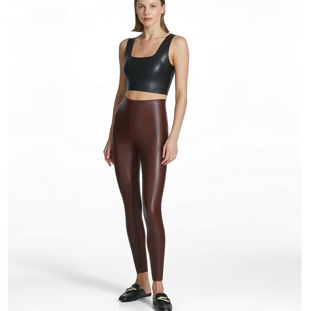 NEW ! Without tags 🏷️ burgundy Faux Leather Leggings